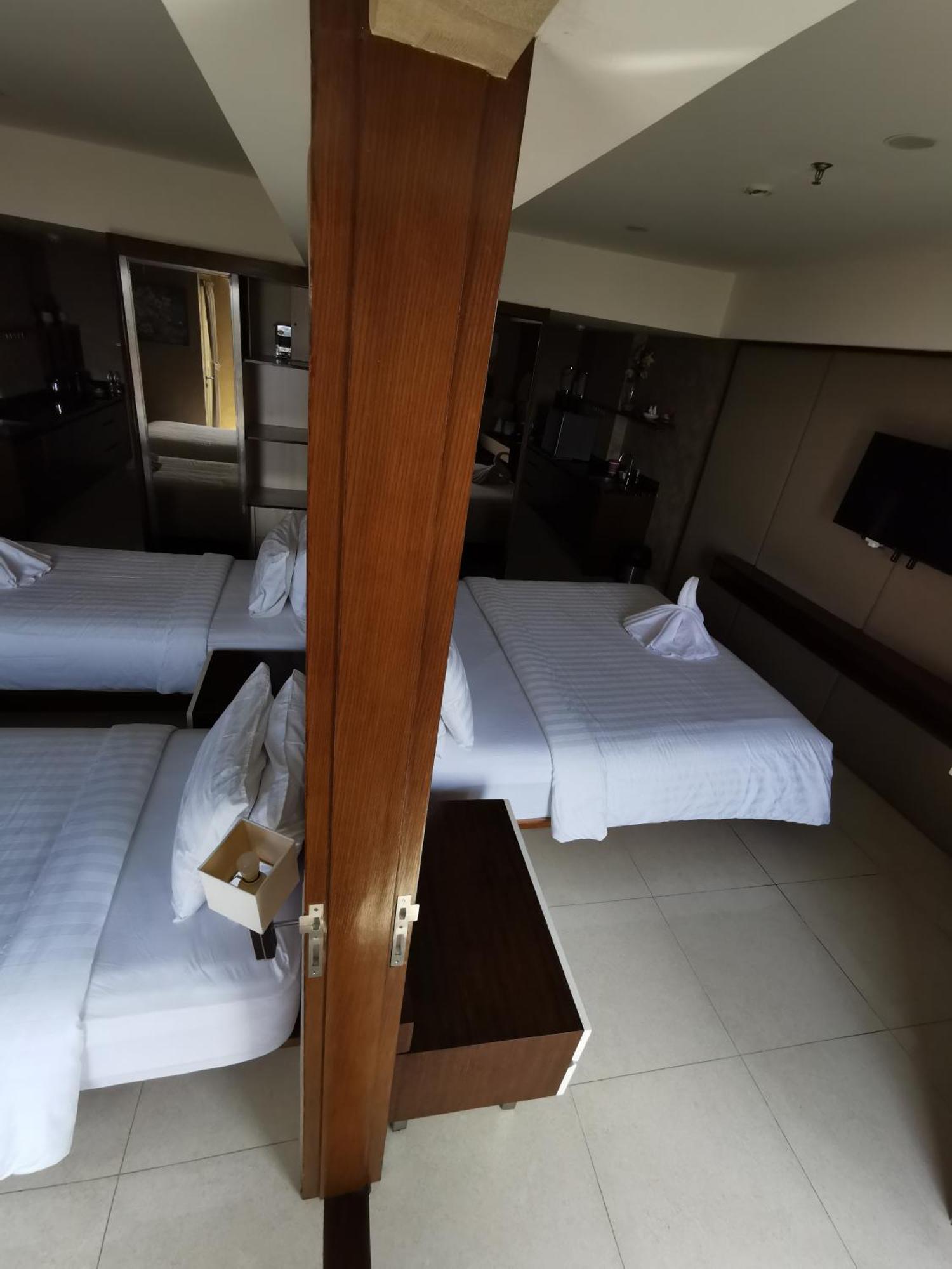 Warhol Residence Semarang Simpang Lima Экстерьер фото