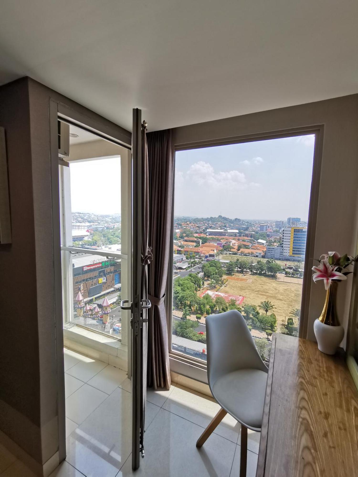 Warhol Residence Semarang Simpang Lima Экстерьер фото